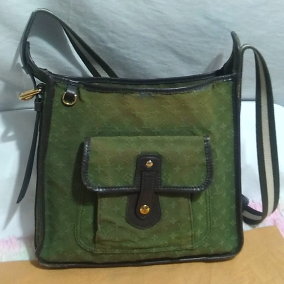 Authentic Louis Vuitton Monogram Mini Besace Mary Kate Shoulder Bag - Picture 3 of 14